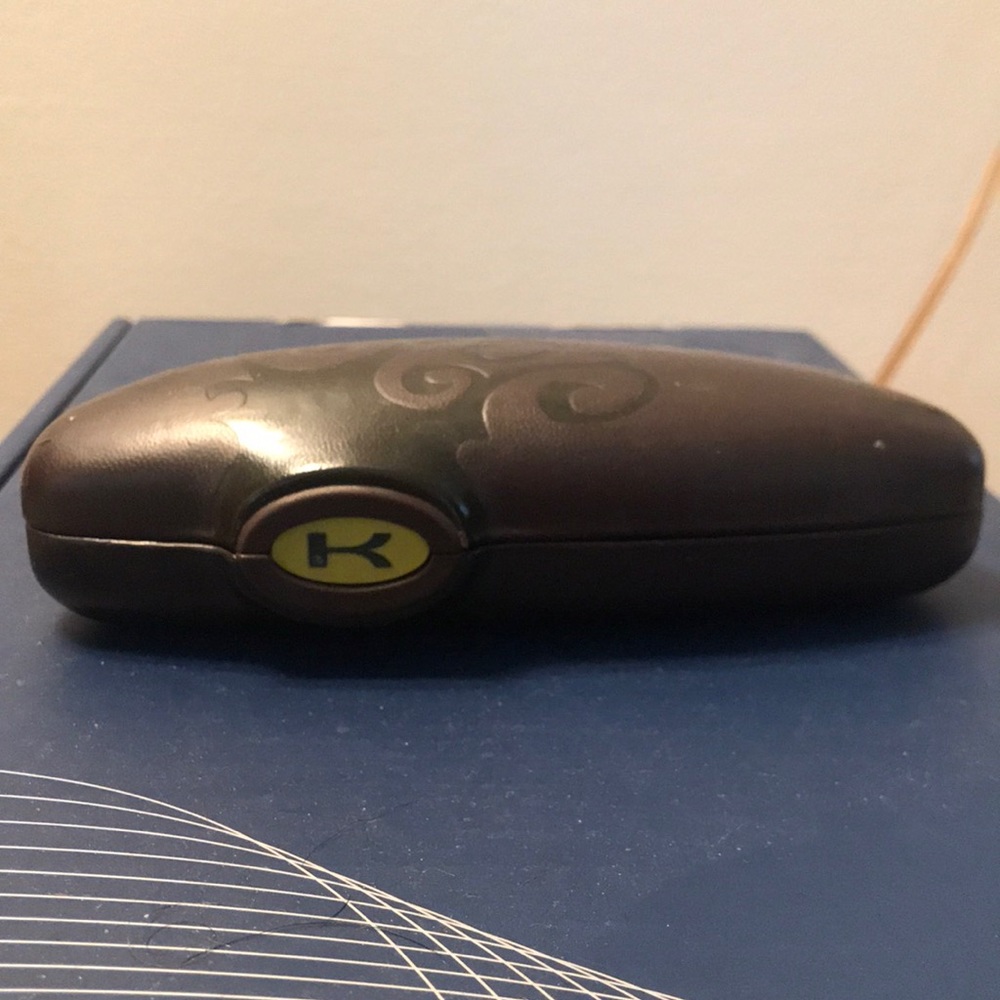 Koali glasses case